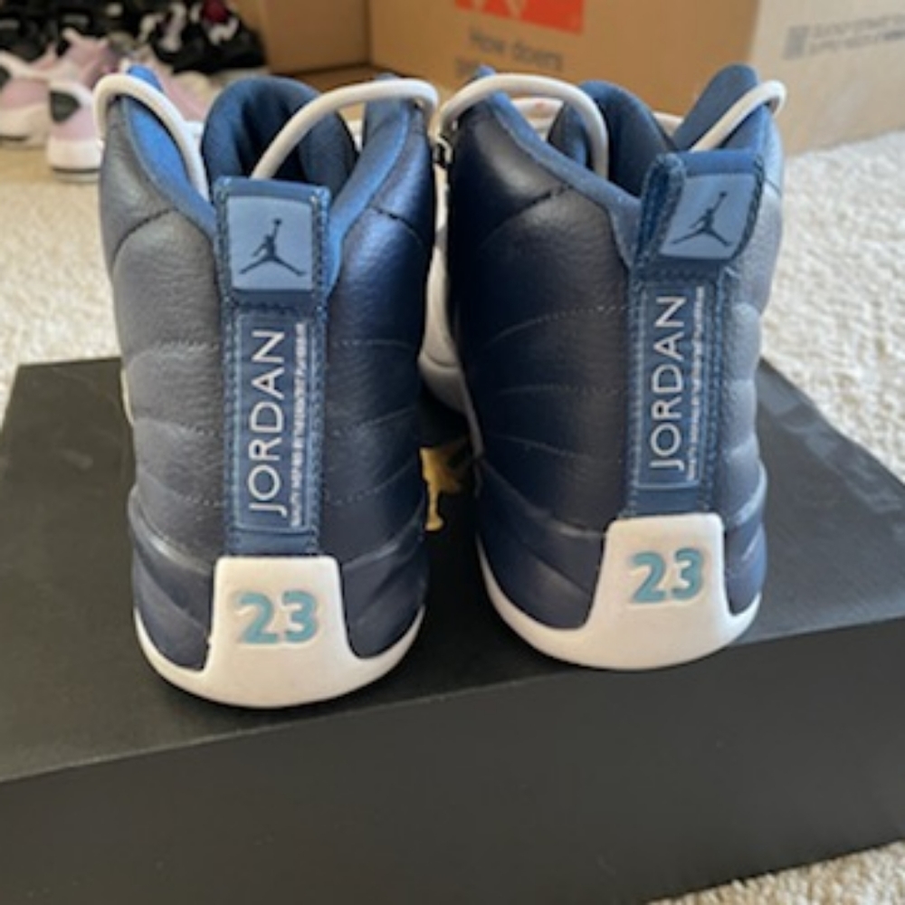 Jordan 12 - Picture 4 of 7